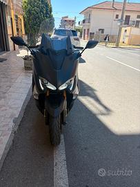 Yamaha TMAX 530 DX