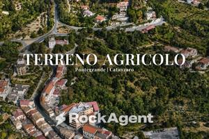 Terreno di 9073 m² a Catanzaro