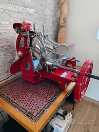 affettatrice a volano restaurata  anni 30/40
