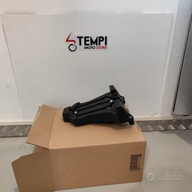 Base portapacchi originale Yamaha Super Tenere 120