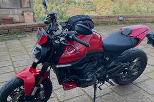 Ducati Monster 937 +