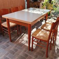 Tavolo allungabile in legno massello + 6 sedie