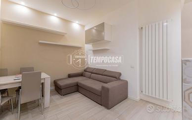 BILOCALE RISTRUTTURATO ZONA AFFORI