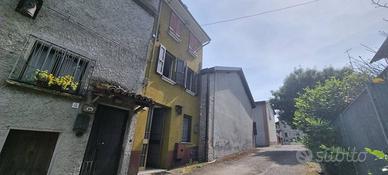 Casa indipendente di 180 m² con 5 locali a Lesigna