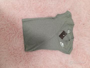 maglia Nike a maniche corteda donna