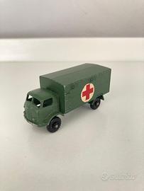 Matchbox Lesney No. 63A Service Ambulance Ford 3 T