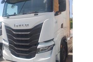 Iveco S-WAY 490 TRATTORE SRADALE