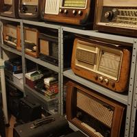Radio d'epoca valvole transistor
