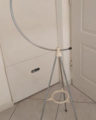 Piedistallo per gabbia