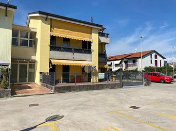 2 LOCALI A RESANA