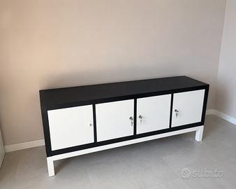 Mobile IKEA basso 4 ante bianco e nero