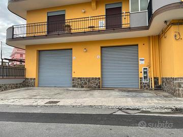 Locale commerciale a Barcellona P.G. Messina