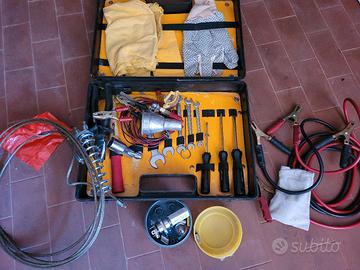Kit attrezzi auto/emergenza vintage
