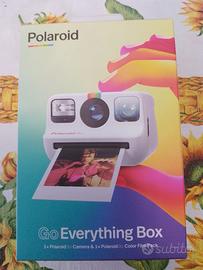 fotocamera polaroid everything box