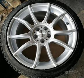 Cerchi in lega MOMO 17" con gomme neve - foratura