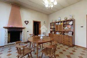 CASA SEMINDIPENDENTE A ATRI