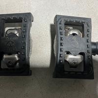 Pedali Shimano Deore con attacco rapido