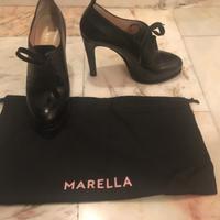 Scarpe alte con lacci