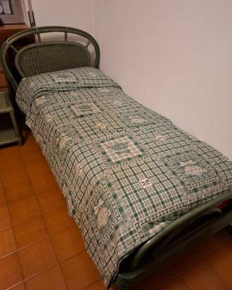 Camera da letto singola, giunco e midollino verde