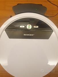 Robot aspirapolvere con funzione di lavaggio 