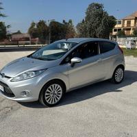 Ford Fiesta Titanium 1.2 benzina Unipro NEOPATENTA