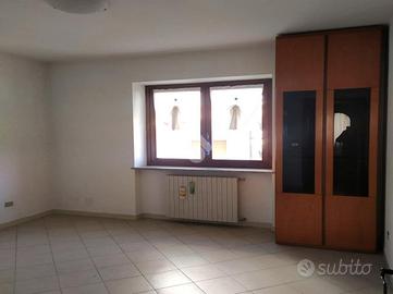 UFFICIO A LANZO TORINESE