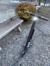 Monopattino Segway Ninebot es2