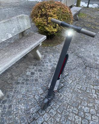 Monopattino Segway Ninebot es2