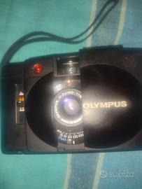 Macchina fotografica Olympus XA2