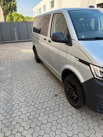 Volkswagen Transporter 9 posti
