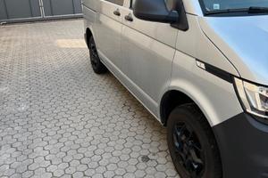 Volkswagen Transporter 9 posti