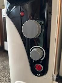 Radiatore ad olio con ruote 2400 watt