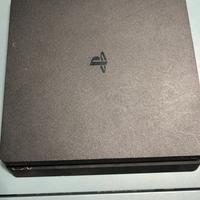 Play 4 + joystick + cuffie + alimentatori HDM1.