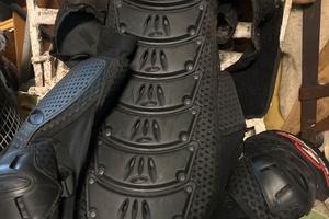 Protezione per schiena e ginocchia