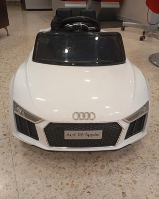 Auto elettrica per bambini Audi R8 Spyder 12v