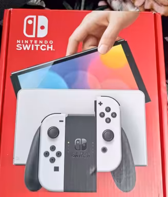 Nintendo Switch OLED Bianca + 3 Giochi