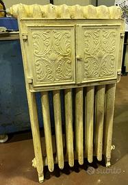 Termosifoni in ghisa, con scaldavivande e decori