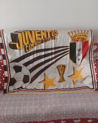 Drap Géant BANDIERA - Juventus Scudetto 28° - 134x90 Cm - Très Bon état