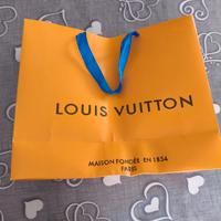 Busta di carta della Louis Vuitton ! 
