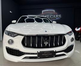 MASERATI Levante 330 CV MHEV AWD GT Ultima