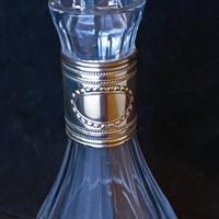Decanter in cristallo con fascia argento