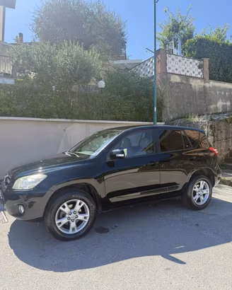 Toyota Rav 4 2.2 D-4D 4x4- Full optional, Unipro