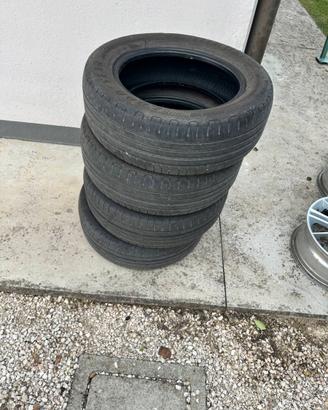 4 Pneumatici Estivi Goodyear 205/60 R16 92V