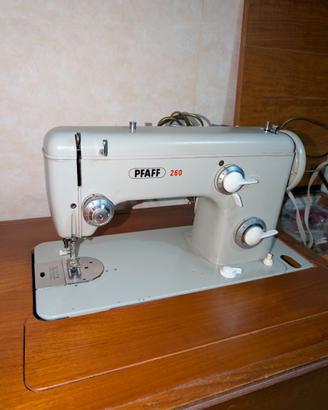 Macchina da Cucire  PFAFF  con Tavolo originale