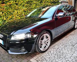 AUDI A4 Avant 143CV Business Adv. nero perla