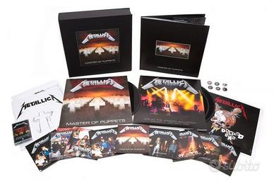 Master of puppets anniversary de luxe box set