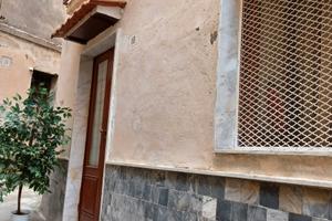 Casa su 3 piani e terrazza