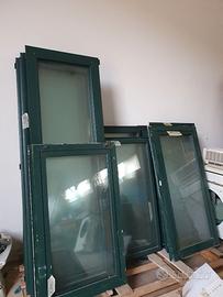 Finestre e persiane in alluminio