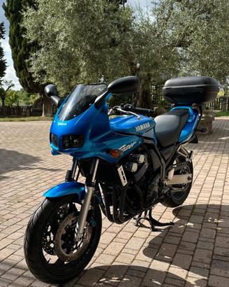 Yamaha Fazer 600
