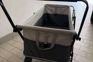 Carrello porta oggetti per campeggio